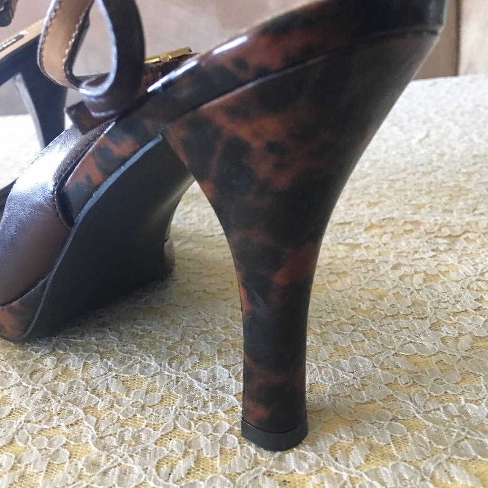 Heels - Picture 3 of 4